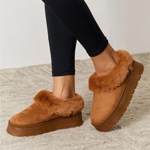 NEW**-Legend Footwear Furry Chunky Platform Ankle Boots in BROWN OFFERS WELCOME